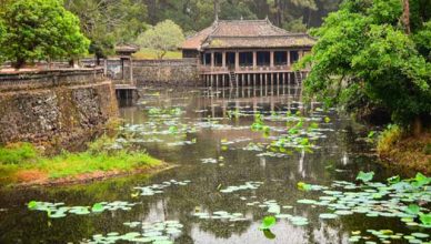 tu duc tomb