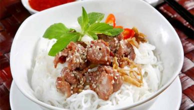 Appetizing Vietnamese Street Food – Bun Thit Nuong 2 bun thit nuong