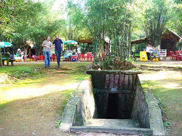 dmz tour hue