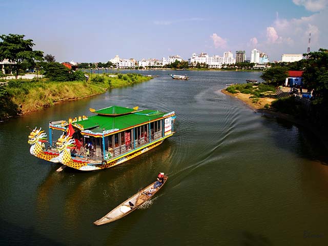 hue city tour