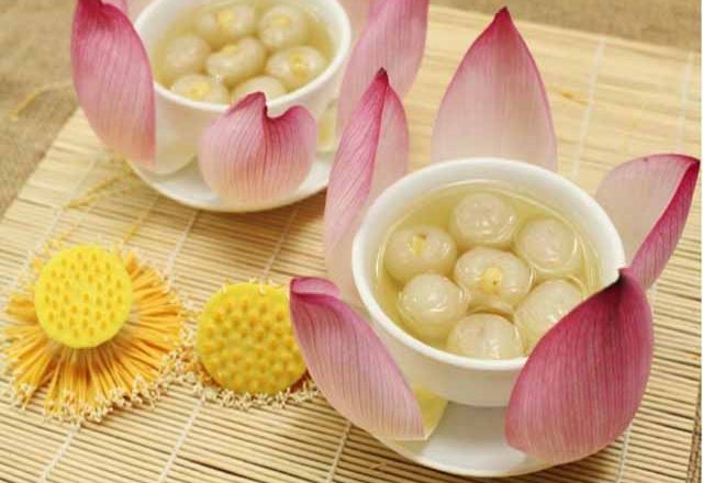 The Beauty Of Lotus In Hue Cuisine 1 lotus sweet soup