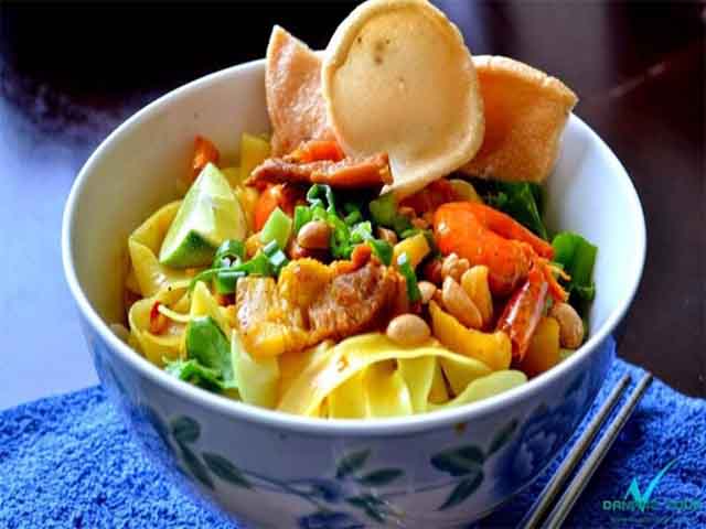 Mi Quang (Quang noodle) vietnamese noodles